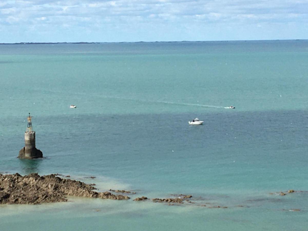 Le Clos Saint-Brice Les Portes du Coglais 外观 照片