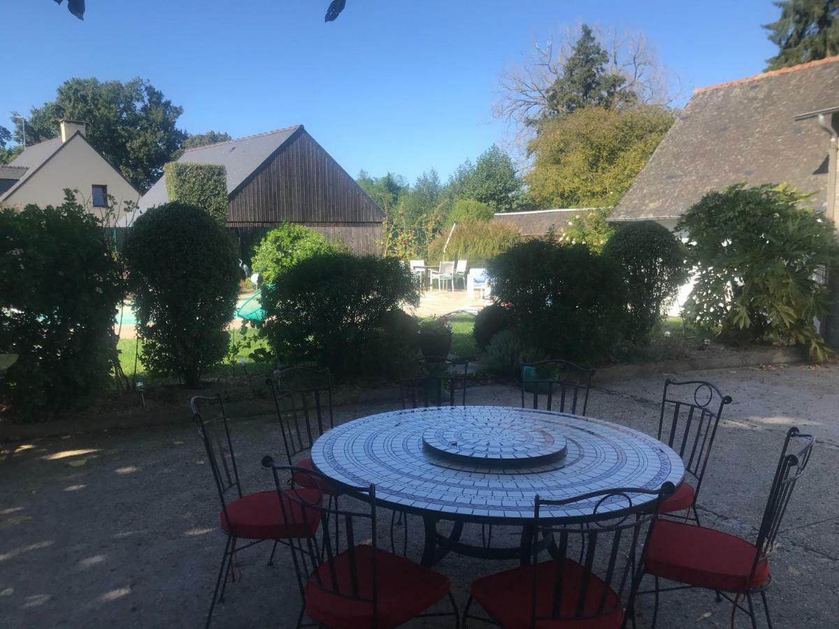Le Clos Saint-Brice Les Portes du Coglais 外观 照片
